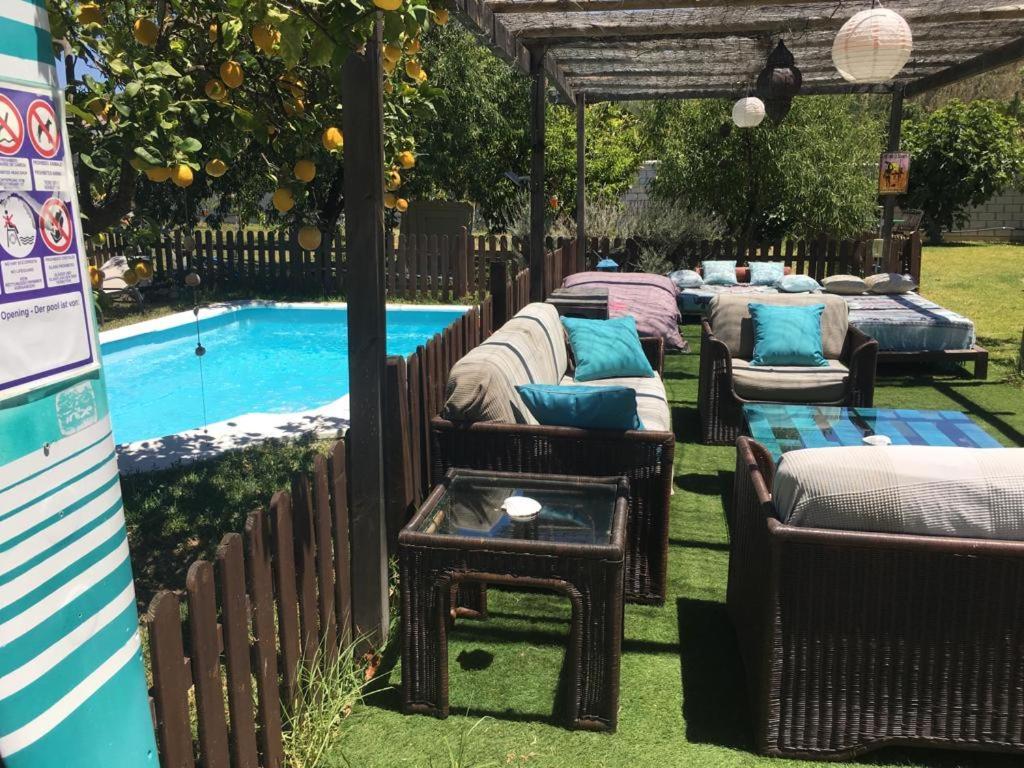 Karma House Guest House Касарес Екстериор снимка