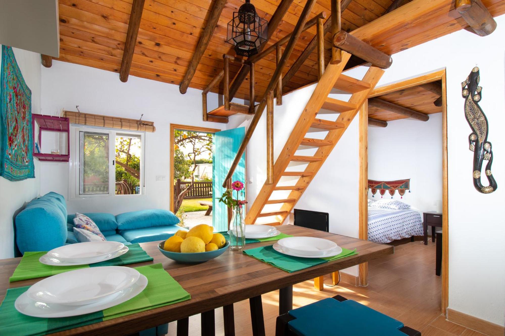 Karma House Guest House Касарес Екстериор снимка