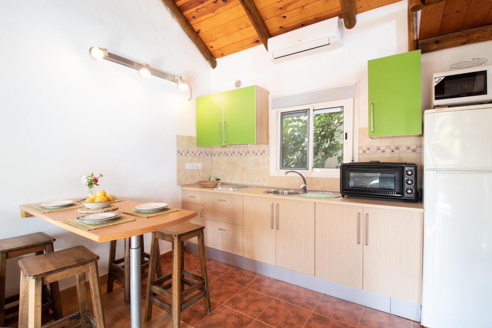 Karma House Guest House Касарес Екстериор снимка