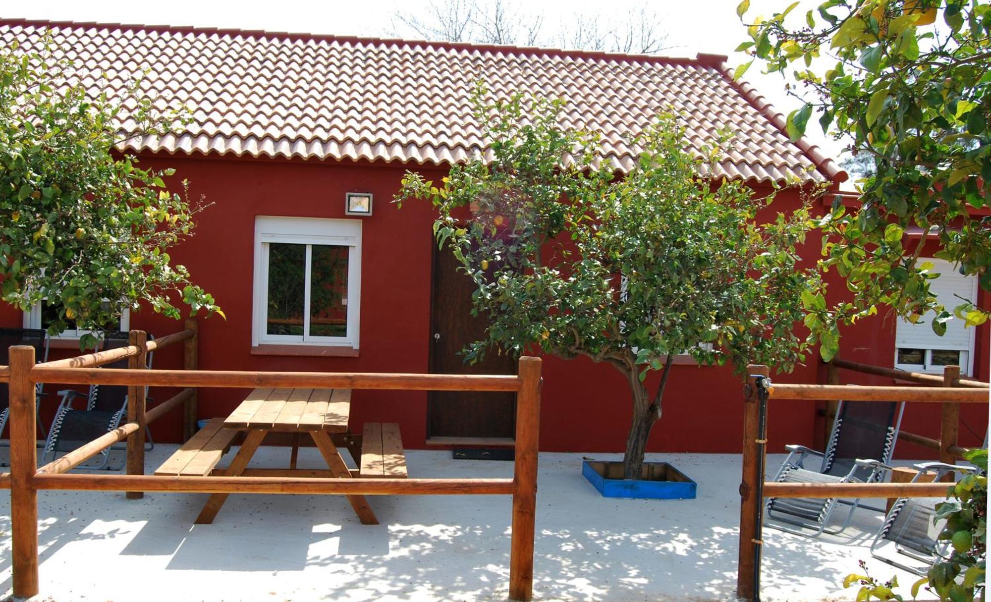 Karma House Guest House Касарес Екстериор снимка